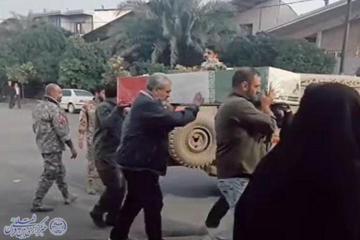 آیین استقبال از شهید گمنام در مسجد حضرت امیرالمؤمنین(ع) فرهنگ‌شهر بابل