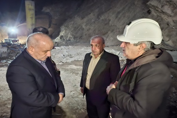 بازدید استاندار مازندران از تونل مکارود و جنگل درگیر آتش الیت
