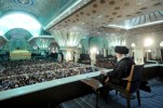 Ayatollah Khamenei: “I nemici continuano a temere lo spirito rivoluzionario eredità dell’Imam Khomeini”